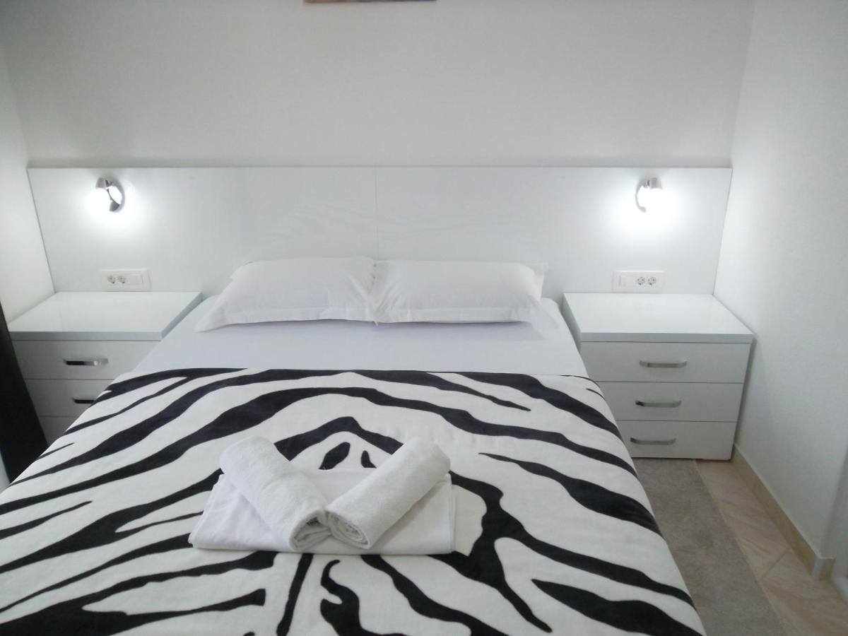 Guest House 4M Petrovac na moru Exterior foto