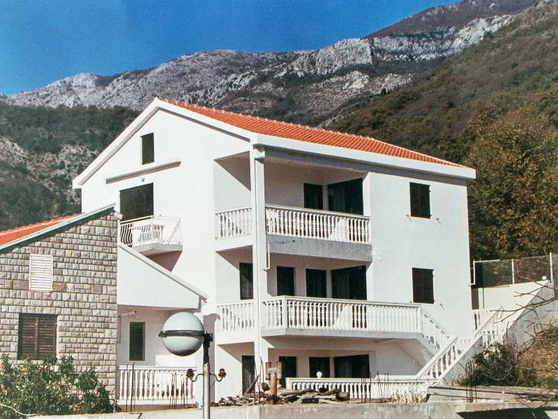 Guest House 4M Petrovac na moru Exterior foto