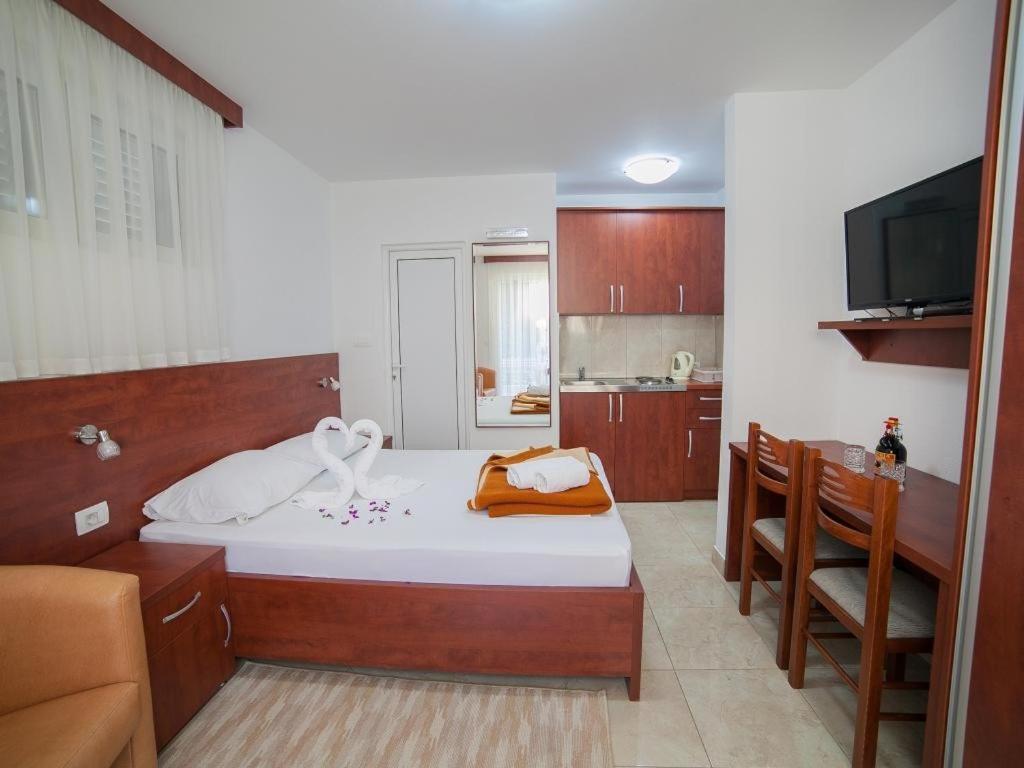 Guest House 4M Petrovac na moru Zimmer foto
