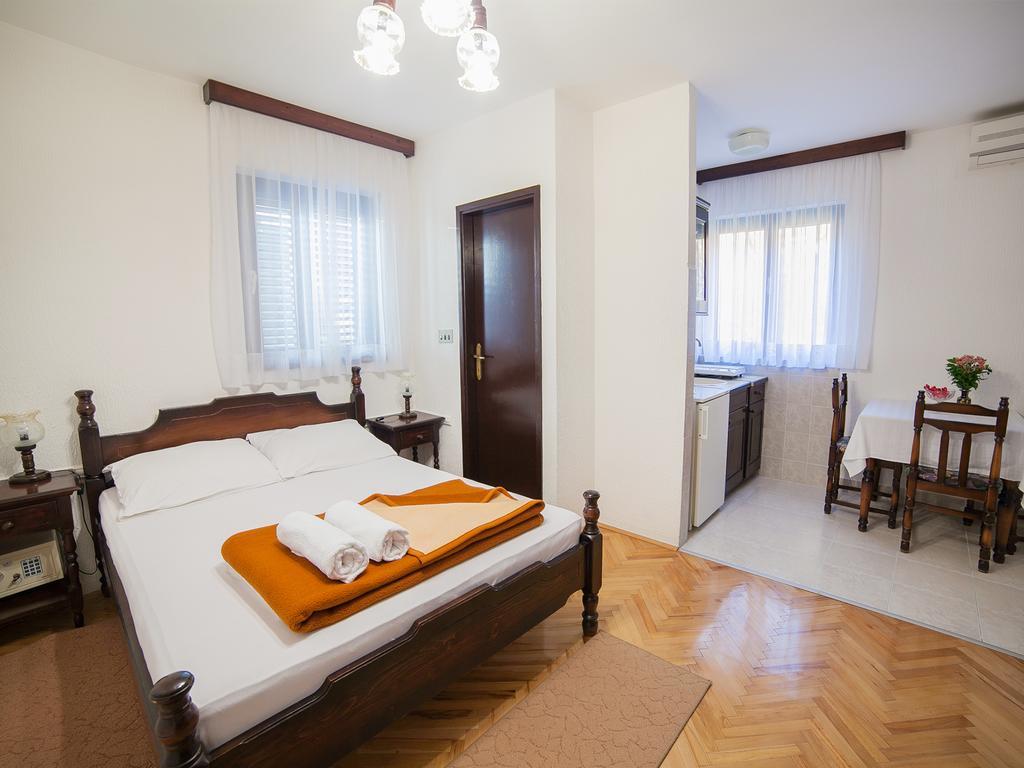 Guest House 4M Petrovac na moru Zimmer foto